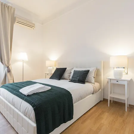 Apartament Mila Solari *